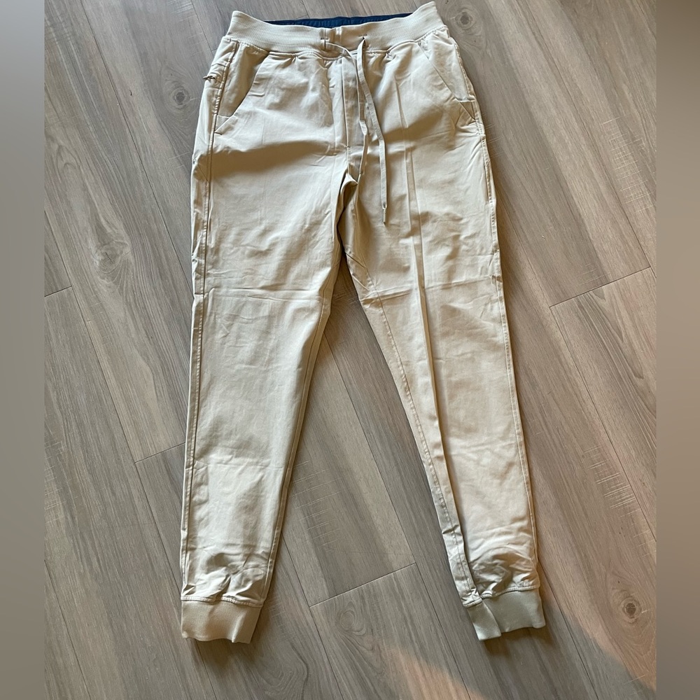 BIRDDOGS joggers. Khaki